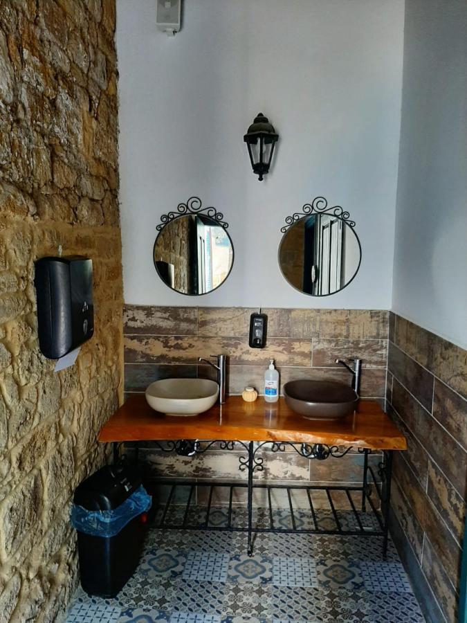ניקוסיה Palm Garden Guest House מראה חיצוני תמונה